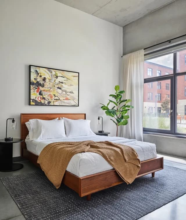 Second & Delaware, Kansas City — common area