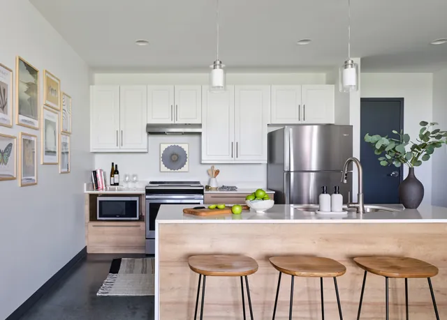 Second & Delaware, Kansas City — common area